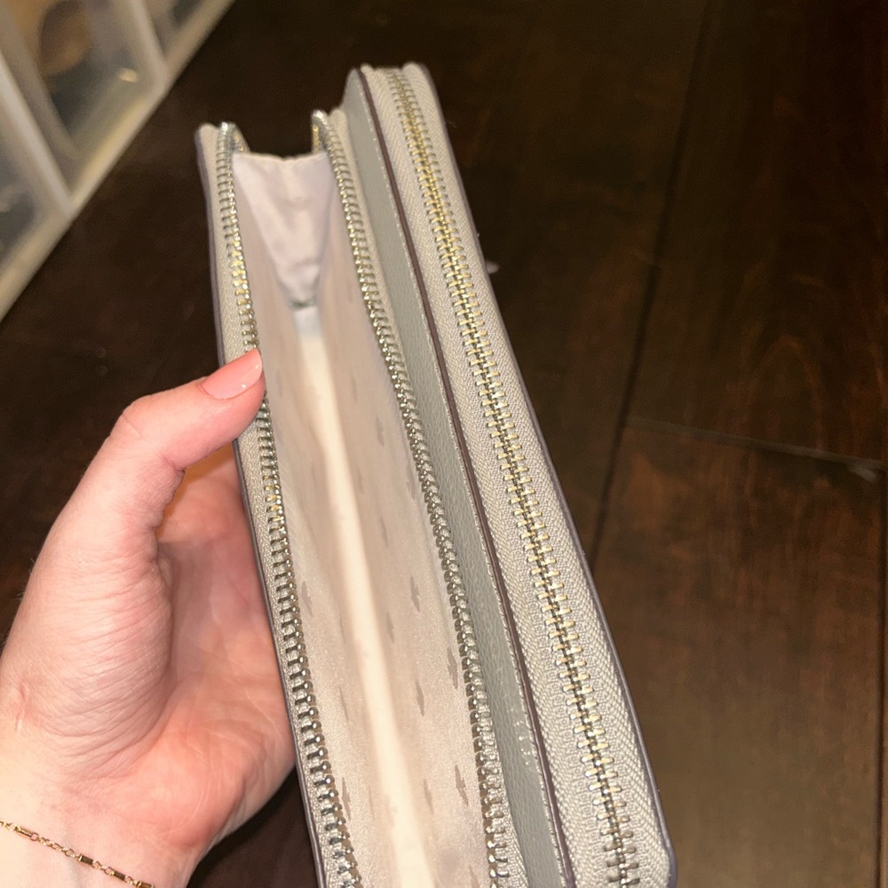 Kate Spade Gray Wallet with Zip-Around Closure - Picture 11 of 11